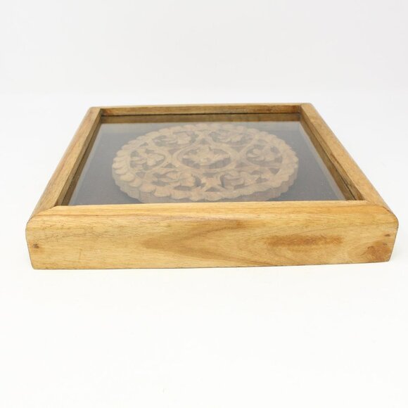 Framed Shadow Box Wood Fretwork Wall Decor 9.5"x9.5" - Picture 3 of 6